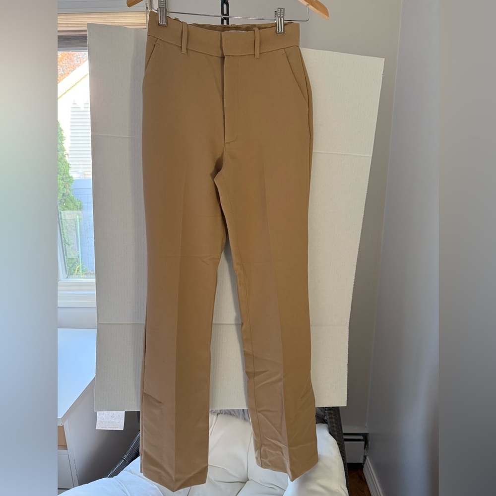 Abercrombie & Fitch women’s Chinos - Camel